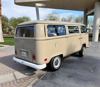 1971 Volkswagen Microbus   - Photo 6 - Palm Springs, CA 92264