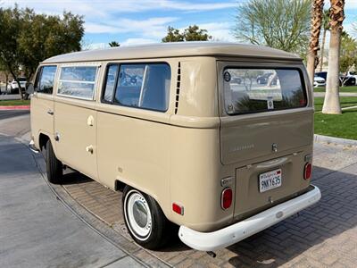 1971 Volkswagen Microbus   - Photo 3 - Palm Springs, CA 92264