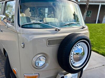1971 Volkswagen Microbus   - Photo 10 - Palm Springs, CA 92264