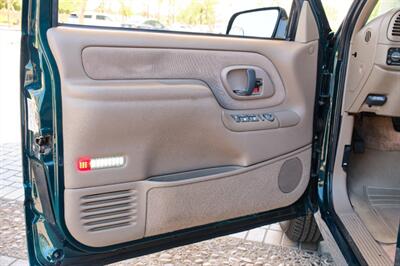 1997 GMC Suburban C1500 - Photo 45 - Palm Springs, CA 92264