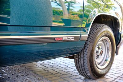 1997 GMC Suburban C1500 - Photo 12 - Palm Springs, CA 92264