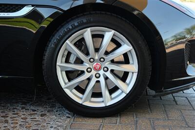 2020 Jaguar F-TYPE P340 - Photo 35 - Palm Springs, CA 92264