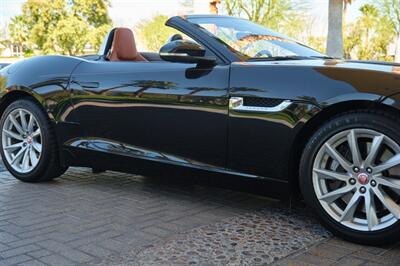 2020 Jaguar F-TYPE P340 - Photo 40 - Palm Springs, CA 92264