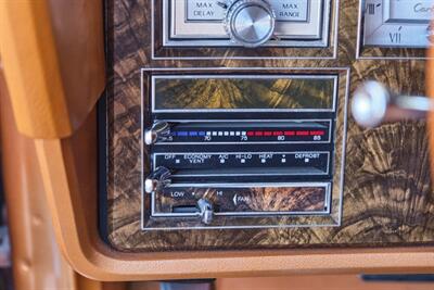 1978 Lincoln Mark V   - Photo 32 - Palm Springs, CA 92264