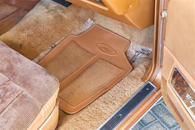 1978 Lincoln Mark V   - Photo 66 - Palm Springs, CA 92264