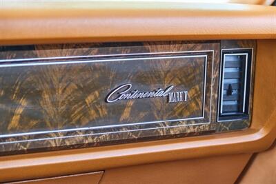 1978 Lincoln Mark V   - Photo 62 - Palm Springs, CA 92264
