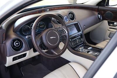 2012 Jaguar XJL Portfolio   - Photo 15 - Palm Springs, CA 92264