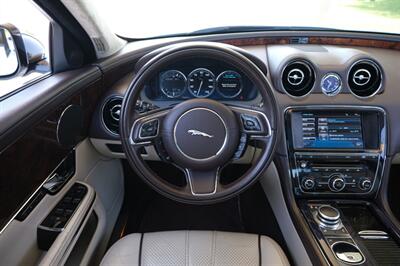 2012 Jaguar XJL Portfolio   - Photo 22 - Palm Springs, CA 92264