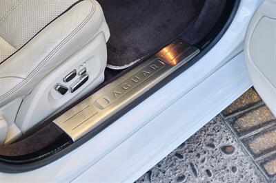2012 Jaguar XJL Portfolio   - Photo 91 - Palm Springs, CA 92264