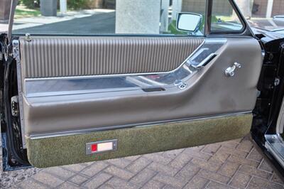 1965 Ford Thunderbird   - Photo 14 - Palm Springs, CA 92262