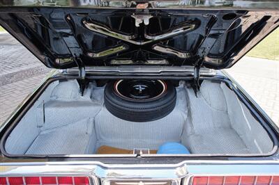 1965 Ford Thunderbird   - Photo 16 - Palm Springs, CA 92262