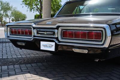 1965 Ford Thunderbird   - Photo 22 - Palm Springs, CA 92262