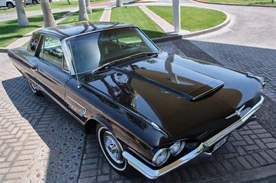 1965 Ford Thunderbird   - Photo 43 - Palm Springs, CA 92262