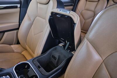 2016 Porsche Cayenne Diesel   - Photo 86 - Palm Springs, CA 92264