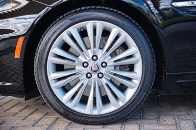 2012 Jaguar XK   - Photo 13 - Palm Springs, CA 92264