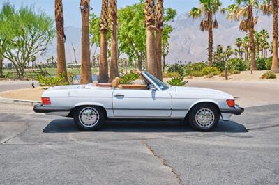 1988 Mercedes-Benz 560 SL   - Photo 3 - Palm Springs, CA 92264