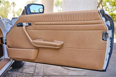 1988 Mercedes-Benz 560 SL   - Photo 12 - Palm Springs, CA 92264