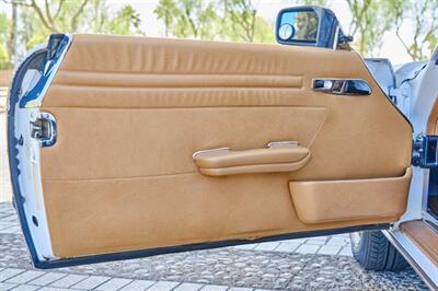 1988 Mercedes-Benz 560 SL   - Photo 11 - Palm Springs, CA 92264
