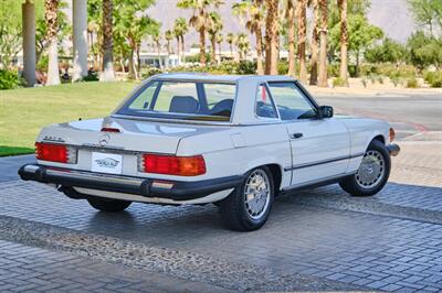 1988 Mercedes-Benz 560 SL   - Photo 5 - Palm Springs, CA 92264