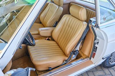 1988 Mercedes-Benz 560 SL   - Photo 9 - Palm Springs, CA 92264