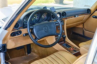 1988 Mercedes-Benz 560 SL   - Photo 6 - Palm Springs, CA 92264