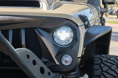 2018 Jeep Wrangler JK Unlimited Sport S   - Photo 8 - Palm Springs, CA 92264