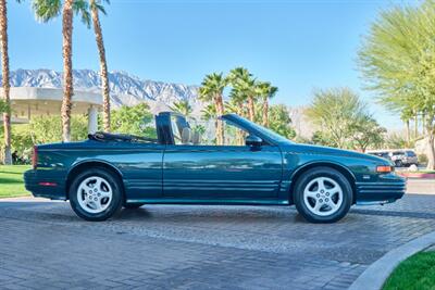 1995 Oldsmobile Cutlass supreme - Photo 2 - Palm Springs, CA 92264