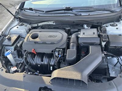 2019 Hyundai SONATA SE   - Photo 9 - Topeka, KS 66608