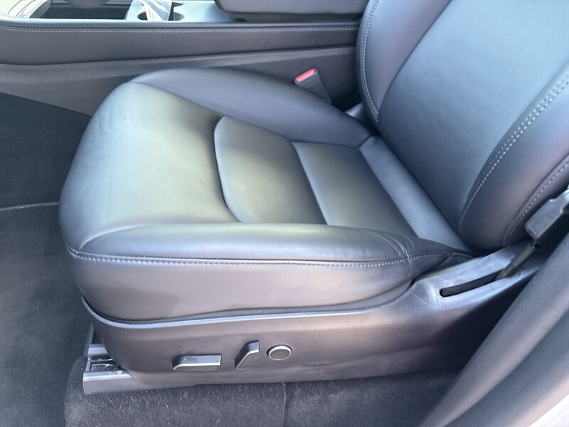 2021 Tesla Model Y Performance   - Photo 15 - Topeka, KS 66608