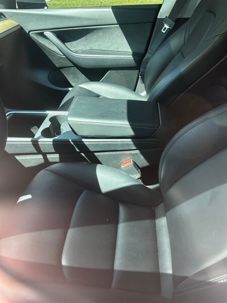 2021 Tesla Model Y Performance   - Photo 5 - Topeka, KS 66608