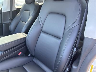 2021 Tesla Model Y Performance - Photo 16 - Topeka, KS 66608