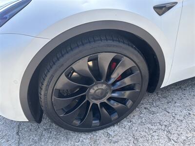 2021 Tesla Model Y Performance - Photo 8 - Topeka, KS 66608