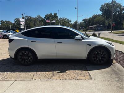 2021 Tesla Model Y Performance   - Photo 2 - Topeka, KS 66608