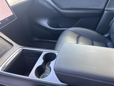 2021 Tesla Model Y Performance - Photo 18 - Topeka, KS 66608
