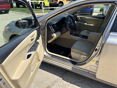 2016 Toyota Camry LE   - Photo 13 - Topeka, KS 66608