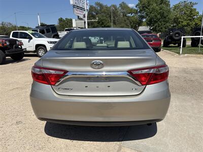 2016 Toyota Camry LE   - Photo 4 - Topeka, KS 66608