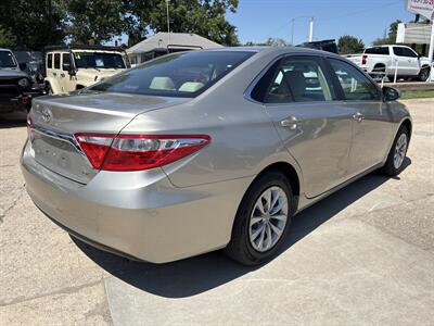 2016 Toyota Camry LE   - Photo 3 - Topeka, KS 66608