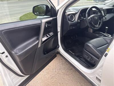 2017 Toyota RAV4 Limited   - Photo 11 - Topeka, KS 66608