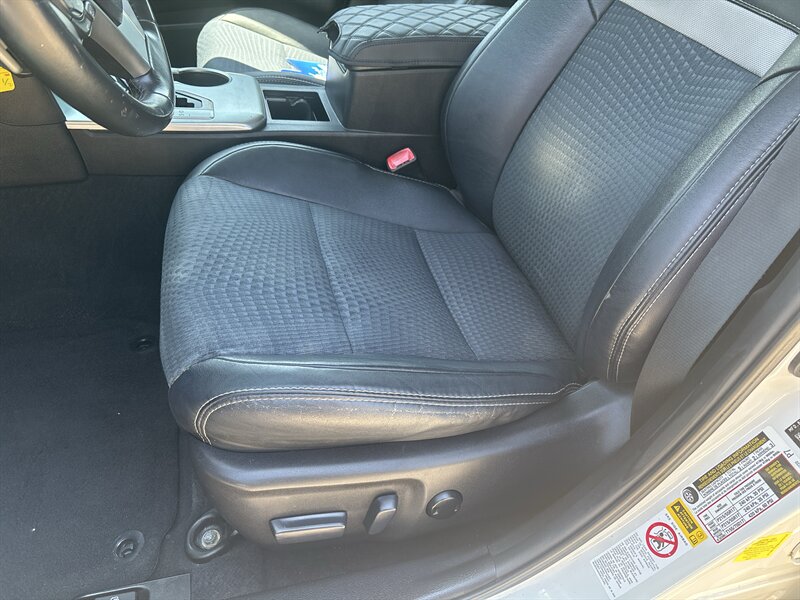 2014 Toyota Camry LE   - Photo 13 - Topeka, KS 66608