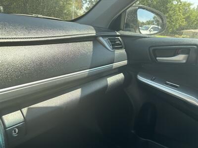 2014 Toyota Camry LE   - Photo 19 - Topeka, KS 66608