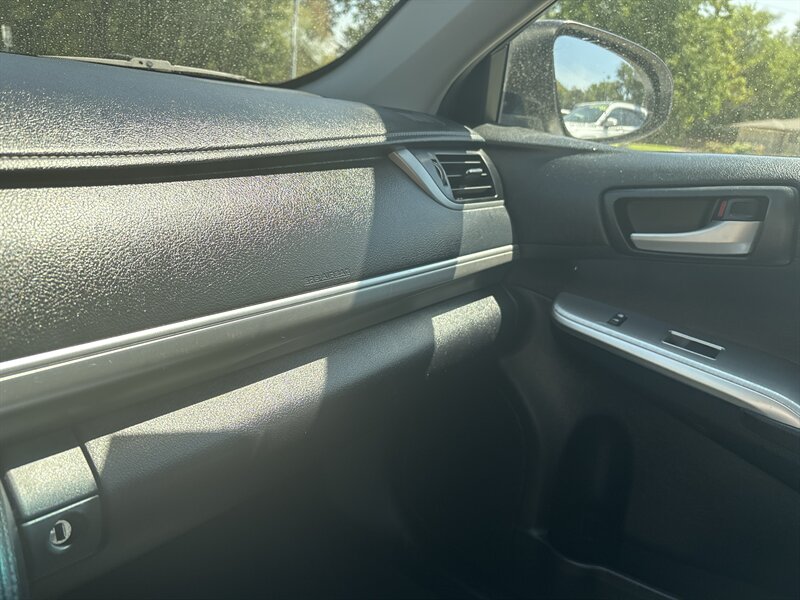 2014 Toyota Camry LE   - Photo 19 - Topeka, KS 66608