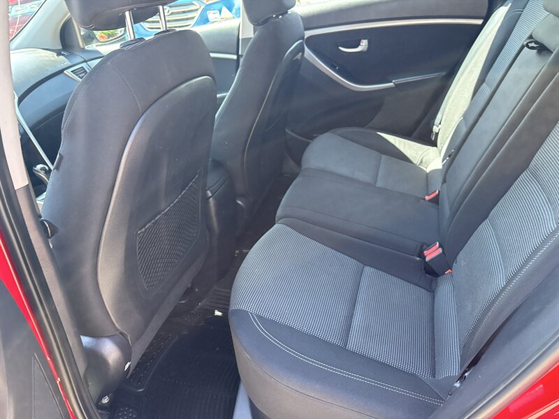 2017 Hyundai ELANTRA GT - Photo 18 - Topeka, KS 66608