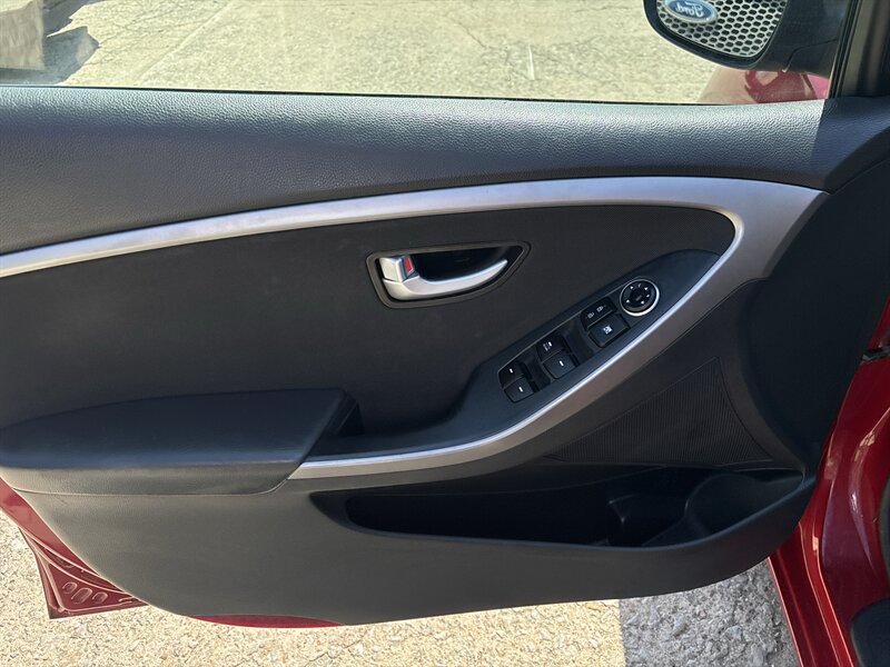 2017 Hyundai ELANTRA GT - Photo 11 - Topeka, KS 66608
