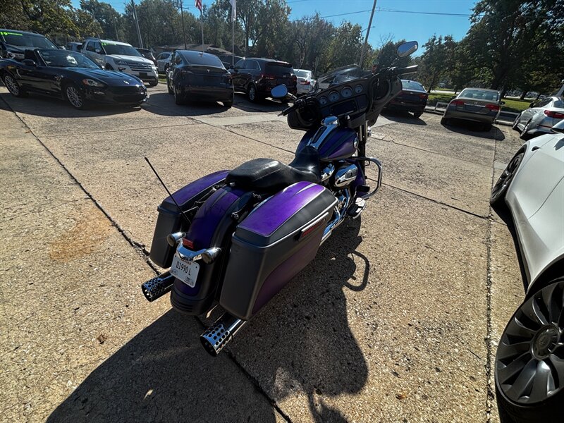 2017 Harley-Davidson Street Glide Special   - Photo 10 - Topeka, KS 66608