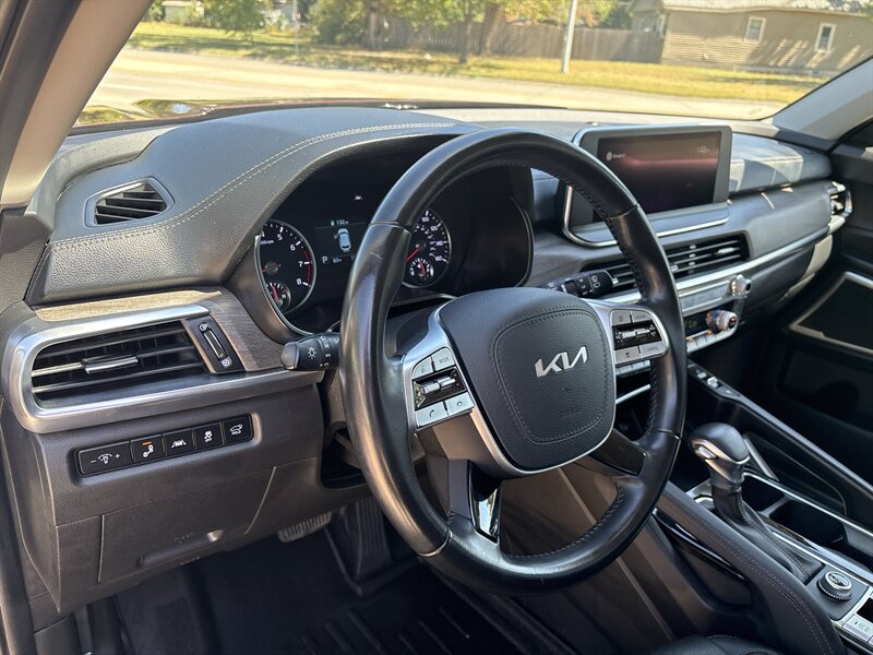 2022 Kia Telluride EX   - Photo 7 - Topeka, KS 66608