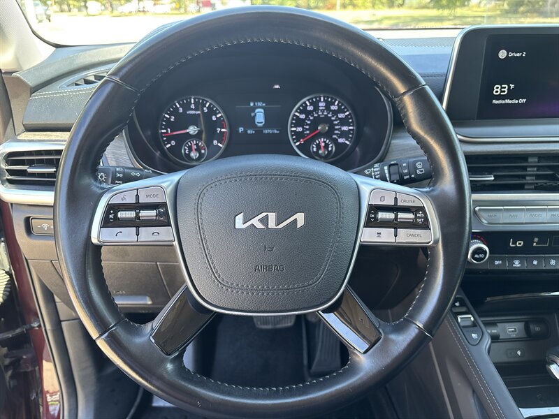2022 Kia Telluride EX   - Photo 8 - Topeka, KS 66608
