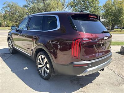 2022 Kia Telluride EX   - Photo 9 - Topeka, KS 66608