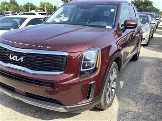 2022 Kia Telluride EX   - Photo 1 - Topeka, KS 66608