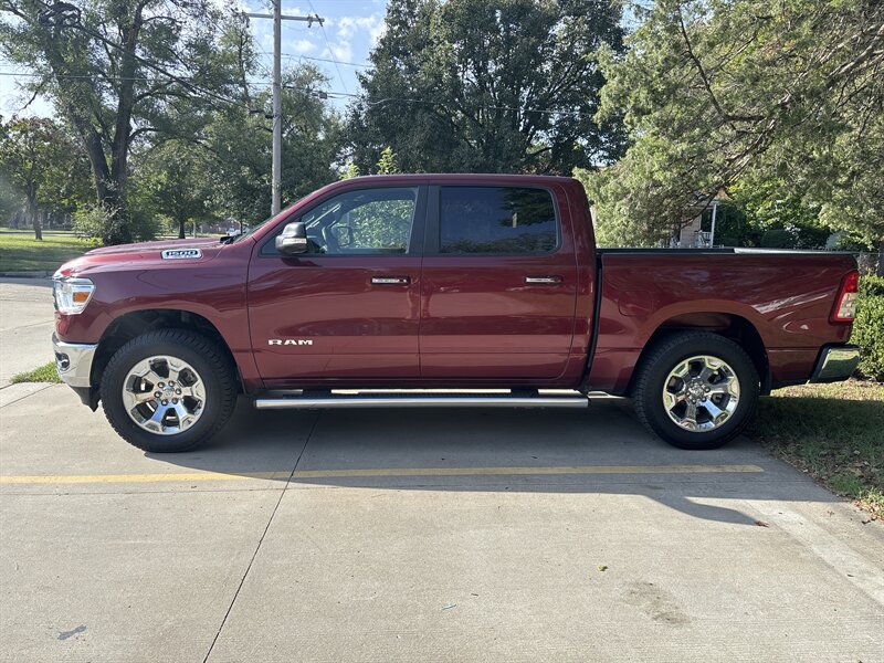 2019 RAM 1500 Big Horn   - Photo 3 - Topeka, KS 66608