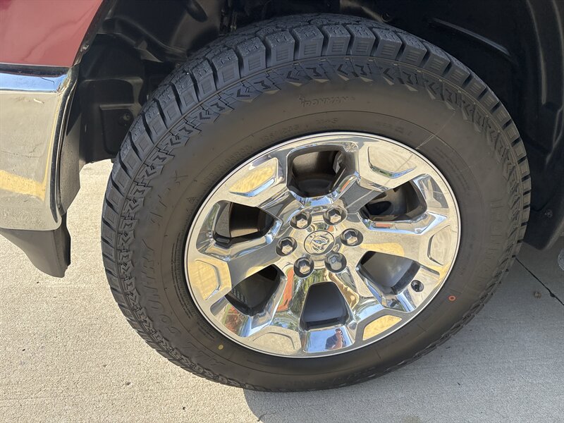 2019 RAM 1500 Big Horn   - Photo 8 - Topeka, KS 66608